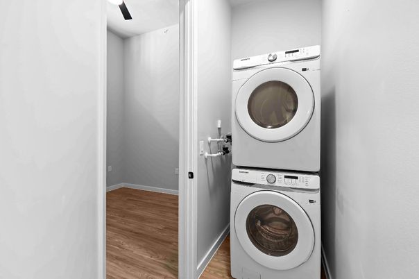 Interior, Utility Closets, Washer, Wood Texture Flooring