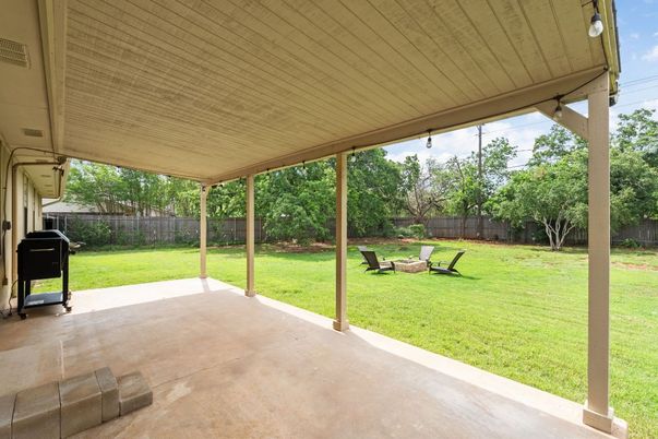 Backyard, Exterior
