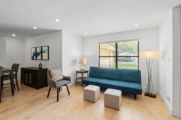 Interior, Living room, Recessed Lighting, Wood Texture Flooring