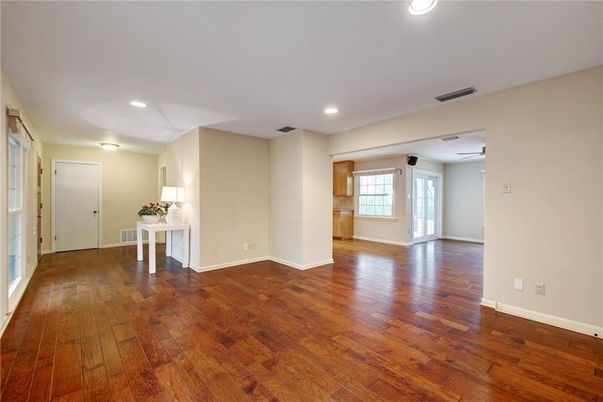 Empty room, Interior, Recessed Lighting, Wood Texture Flooring