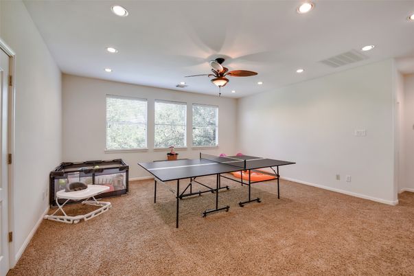 Game Room, Interior, Recessed Lighting