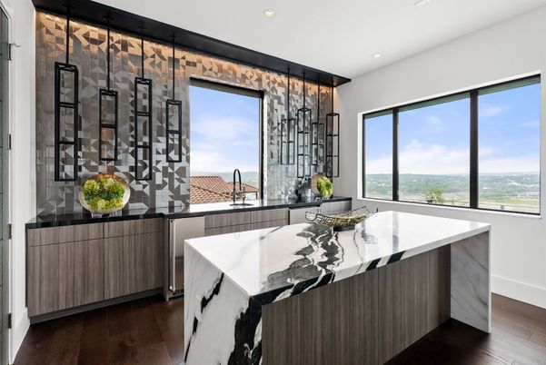 Interior, Kitchen, Recessed Lighting, Water, Wood Texture Flooring