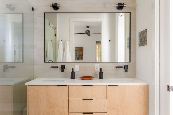 Bathroom, Dual Sink Vanities, Interior