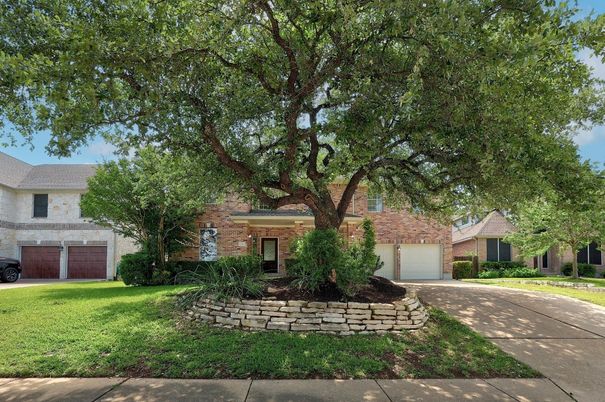 Attached, Exterior, Facade, Brick Facade, Ranch