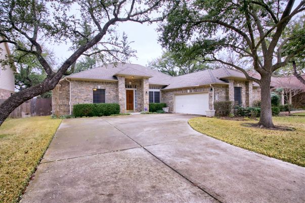 Attached, Backyard, Exterior, Facade, Brick Facade, Ranch