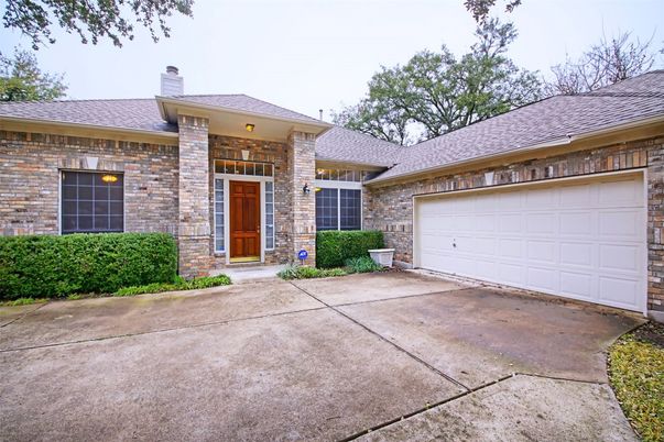 Attached, Exterior, Facade, Brick Facade, Ranch