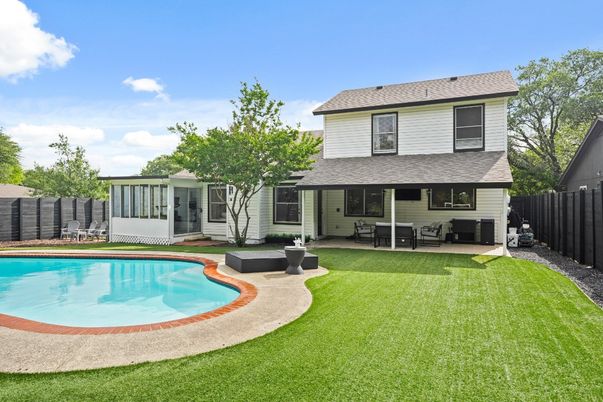 Backyard, Exterior, Pool