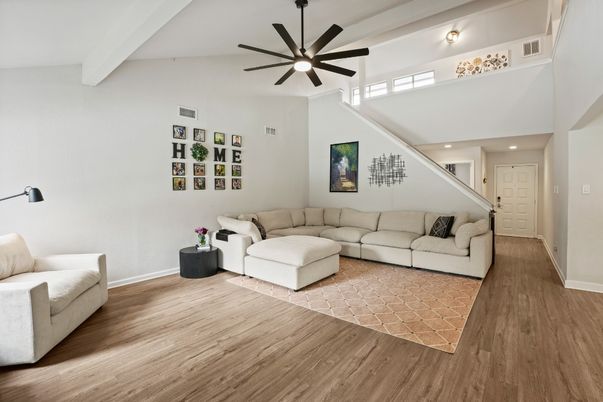 Interior, Living room, Pendant Lights, Recessed Lighting, Wood Texture Flooring