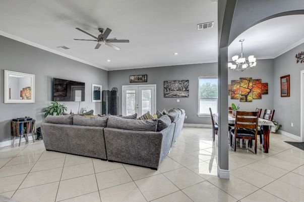 Chandelier, Dining room, Interior, Living room, Recessed Lighting