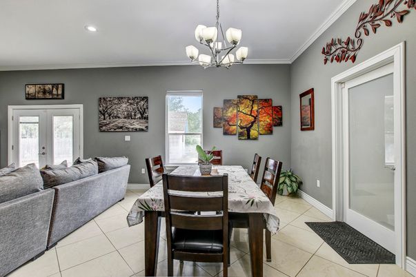 Chandelier, Dining room, Interior, Living room, Recessed Lighting