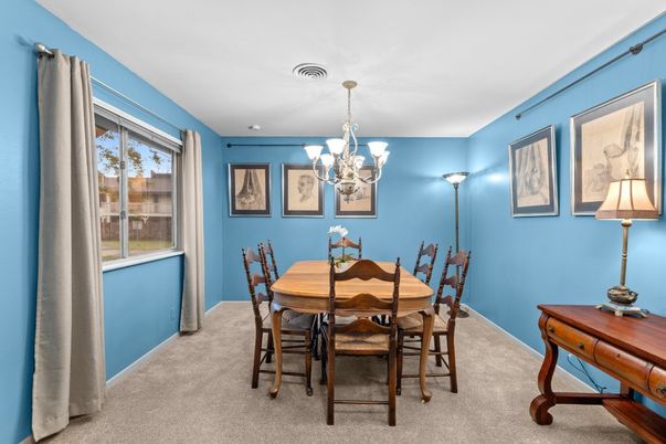 Chandelier, Dining room, Interior