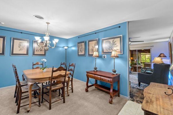 Chandelier, Dining room, Interior