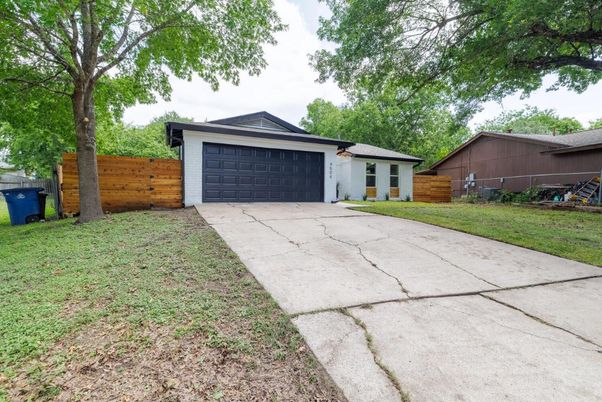 Backyard, Detached Garage, Exterior