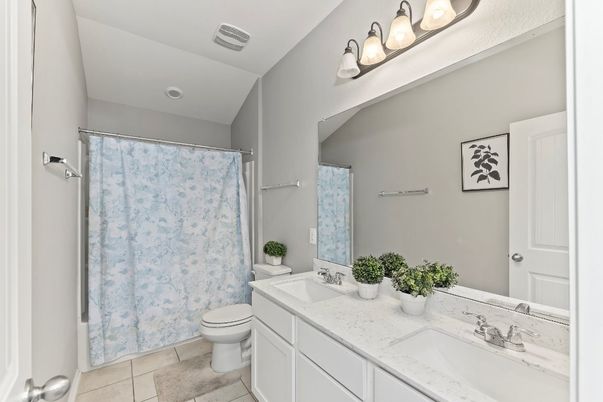 Bathroom, Dual Sink Vanities, Interior