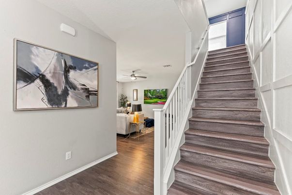 Interior, Recessed Lighting, Wood Texture Flooring