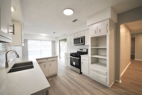 Interior, Kitchen, Recessed Lighting, Wood Texture Flooring