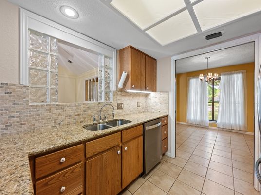 Chandelier, Interior, Kitchen, Recessed Lighting