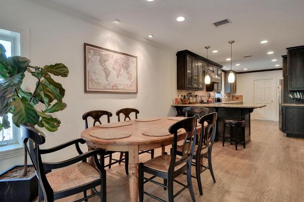 Dining room, Interior, Kitchen, Pendant Lights, Recessed Lighting, Wood Texture Flooring