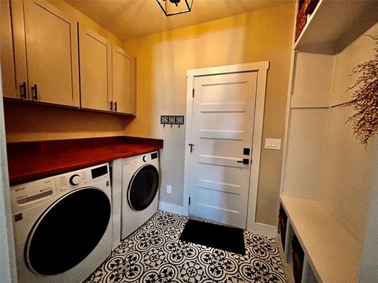Interior, Washer