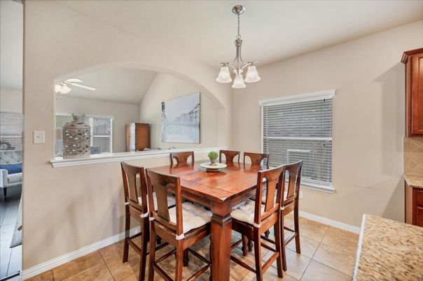 Chandelier, Dining room, Interior