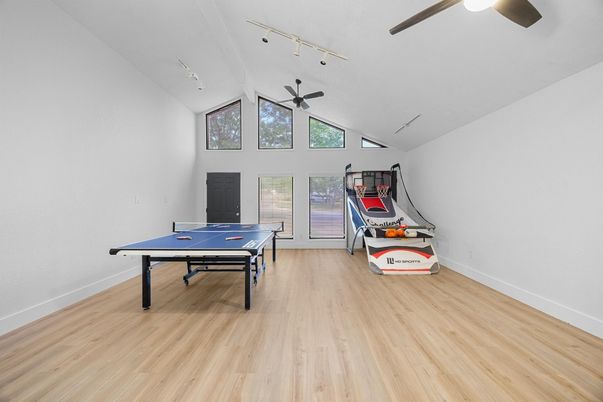 Game Room, Interior, Wood Texture Flooring