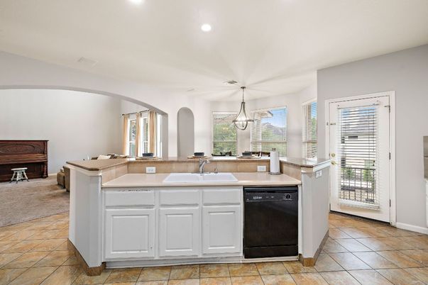 Dining room, Interior, Kitchen, Pendant Lights, Recessed Lighting
