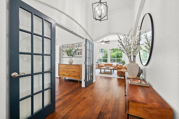 Interior, Living room, Pendant Lights, Wood Texture Flooring