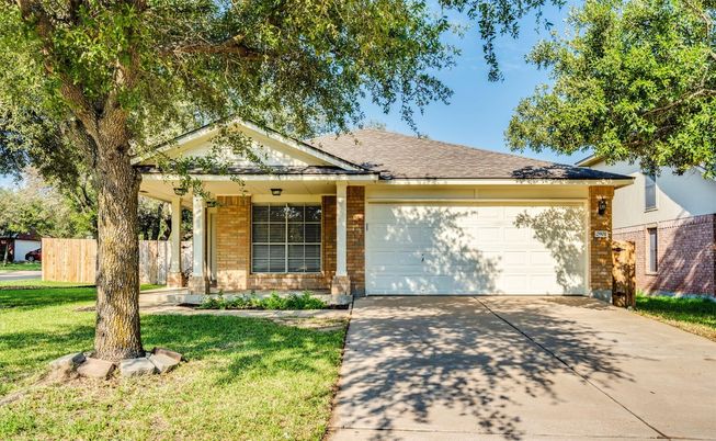 Attached, Exterior, Facade, Brick Facade, Ranch