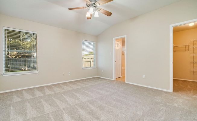 Empty room, Interior, Walk-in Closets