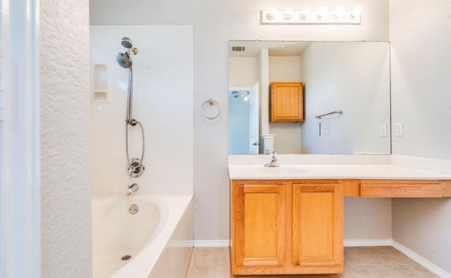 Bathroom, Dual Sink Vanities, Interior