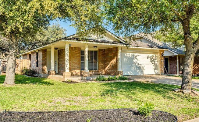 Attached, Exterior, Facade, Brick Facade, Ranch