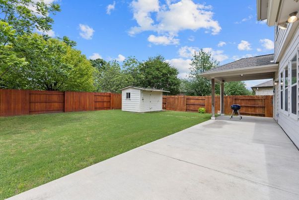 Backyard, Exterior