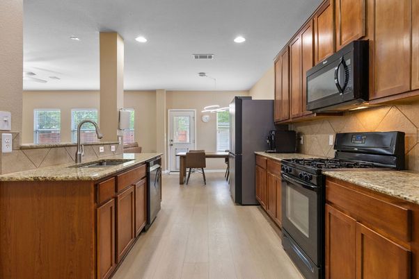 Dining room, Interior, Kitchen, Pendant Lights, Recessed Lighting, Wood Texture Flooring