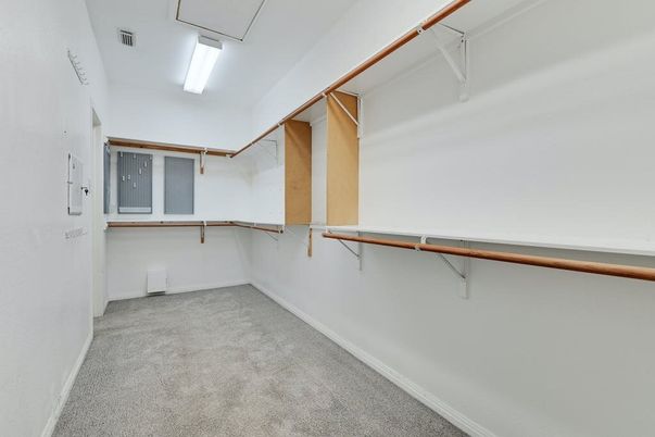 Interior, Walk-in Closets