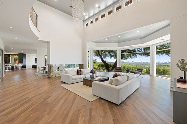 Dining room, Interior, Living room, Recessed Lighting, Wood Texture Flooring