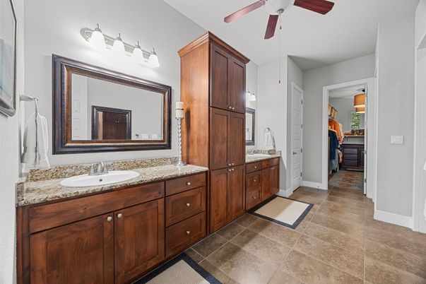Bathroom, Dual Sink Vanities, Interior