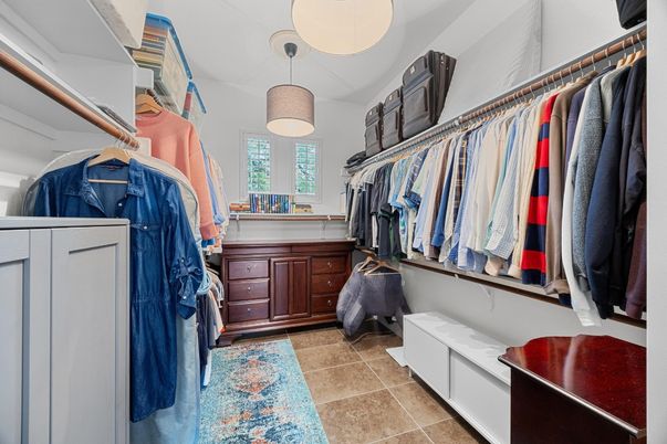 Interior, Pendant Lights, Walk-in Closets