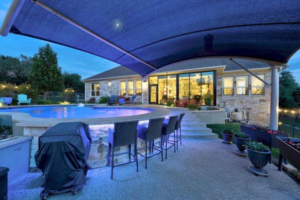 Exterior, Pool