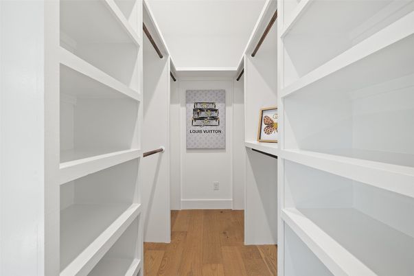 Interior, Walk-in Closets, Wood Texture Flooring