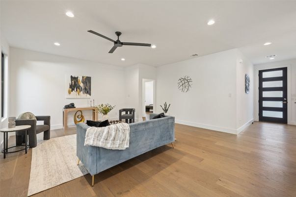 Interior, Recessed Lighting, Wood Texture Flooring