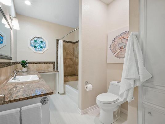 Bathroom, Interior, Recessed Lighting