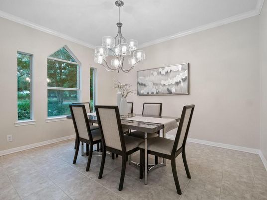 Chandelier, Dining room, Interior