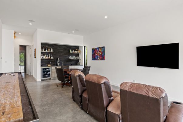 Dining room, Interior, Recessed Lighting