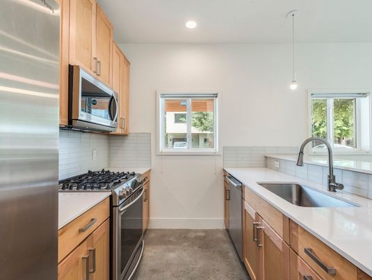 Interior, Kitchen, Pendant Lights, Recessed Lighting, Stainless Steel Appliances