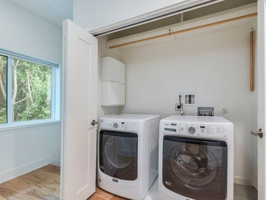 Interior, Washer, Wood Texture Flooring