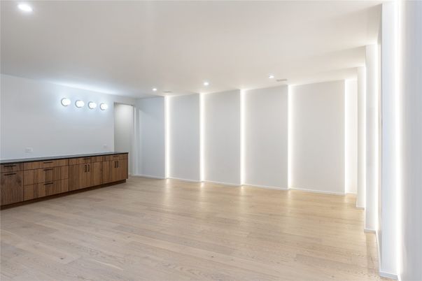 Empty room, Interior, Recessed Lighting, Wood Texture Flooring