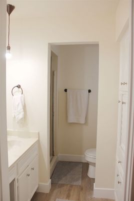 Bathroom, Interior, Pendant Lights, Wood Texture Flooring