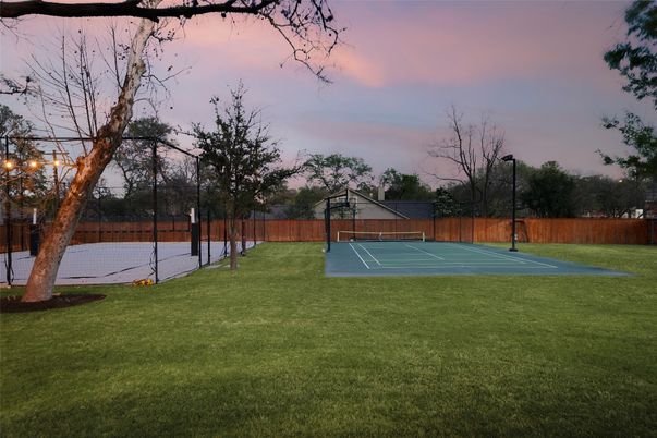 Exterior, Tennis Courts