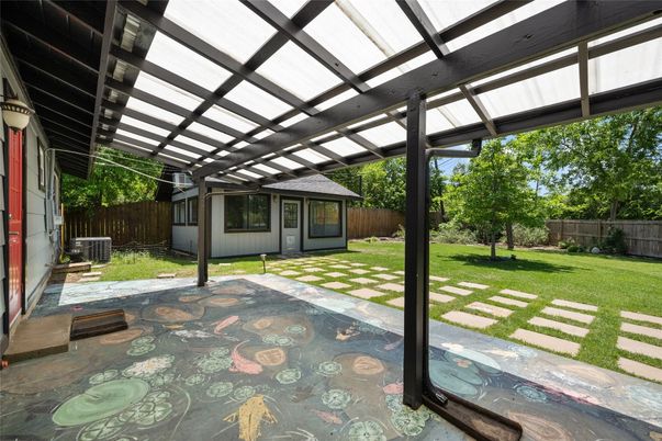 Backyard, Exterior