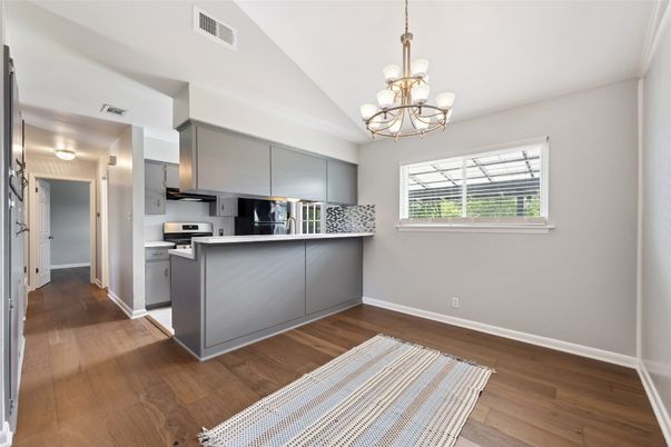 Chandelier, Interior, Kitchen, Stainless Steel Appliances, Wood Texture Flooring